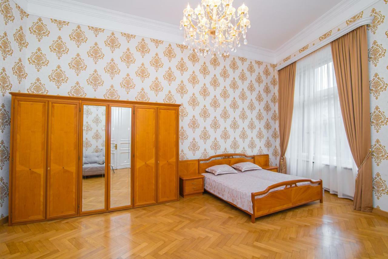 Solo Apartment In City Center Тбілісі Екстер'єр фото