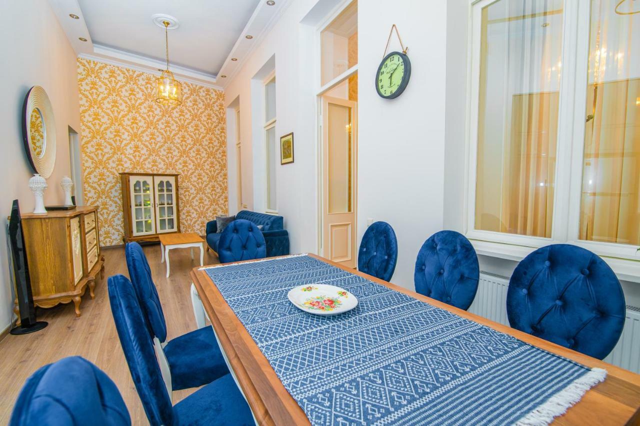 Solo Apartment In City Center Тбілісі Екстер'єр фото