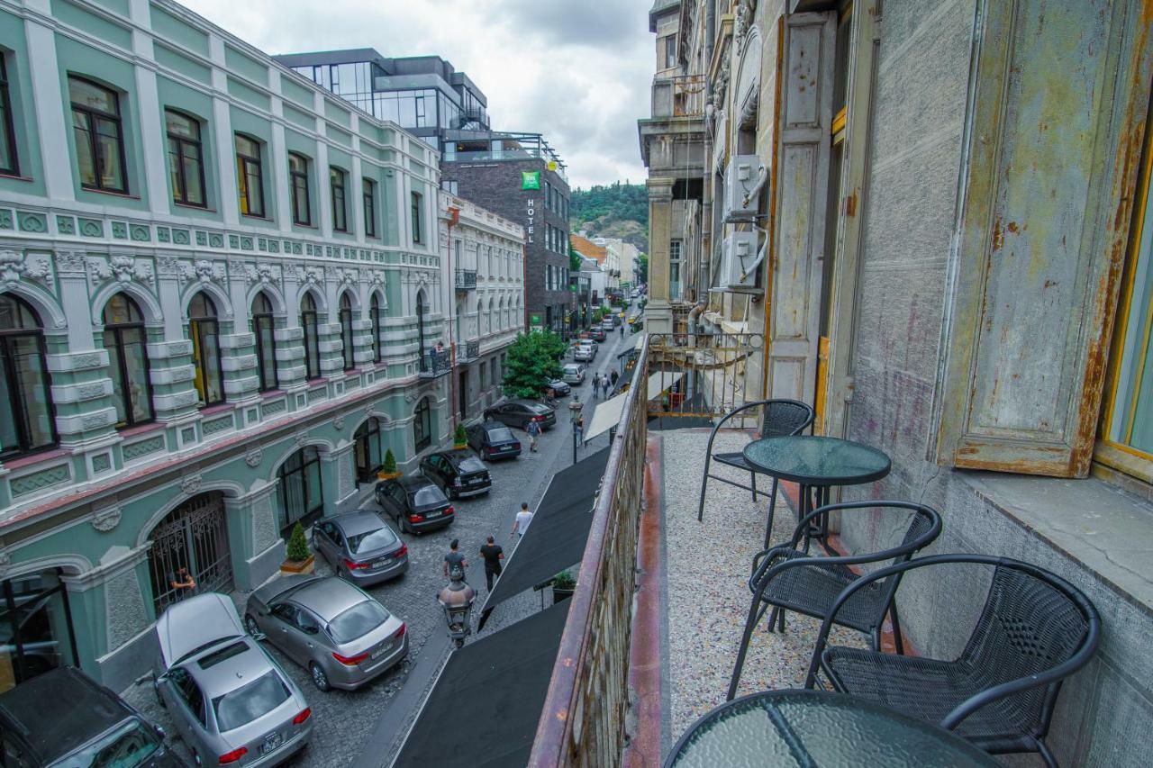 Solo Apartment In City Center Тбілісі Екстер'єр фото